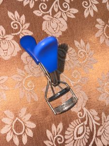Eyelash Curler