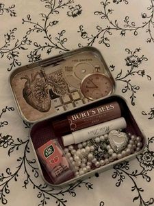 Altoid wallets!
