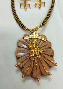 Wooden Pendant Necklace