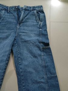 Wide Leg Cargo Jeans