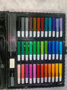 150 Piece Art Set for Kids