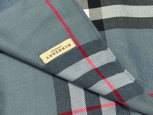 Burberry Classic Cashmere Scarf