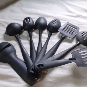 Combo Stylish Kitchen &amp; Dining Tools 8 Set Of Utensils Serving Spoon, Spatula, Slotted Turner, Scoop. Kitchen Serving Utensils Microwave Safe For Non-stick Cookware New &amp; Unused Black Color