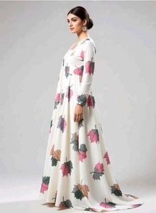 Elegant Leaf Print Kurta Set with Dupatta
