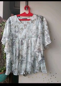 Flowy Floral Print Top