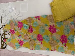 Vibrant Floral Print Saree