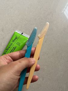 Post Wax Calming Gel &amp; Face Razors