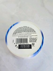 Vaseline Cloud Soft Light Moisturiser