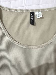 H&amp;M ribbed Long Sleeve Cropped Top