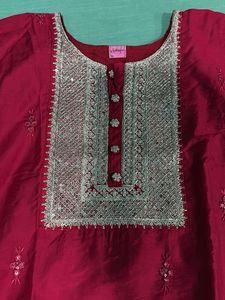 Beautiful Pink Kurta with Intricate Embellishments