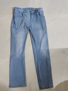 Men’s Blue Jeans – Good Condition