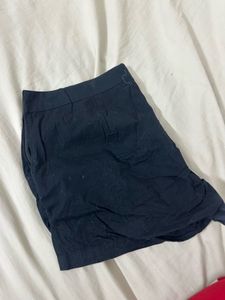 black Casual Shorts- M