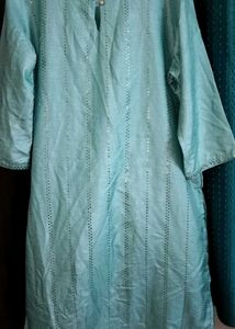 Elegant Ethnic Kurta with Delicate Embellishments