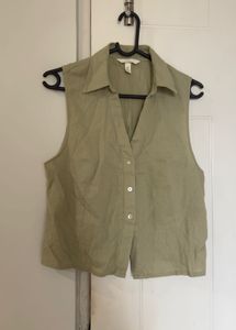 Sleeveless Collared Button-Up Top