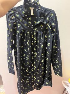 (H&amp;M)Black Floral Ruffled Collar Dress