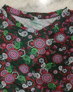 Green Floral Print soft T-Shirt