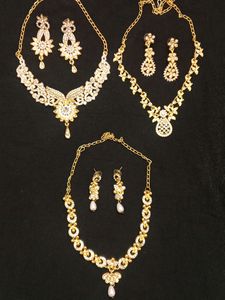 Golden White Shining Jwellery Sets Of 3🔥