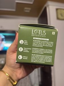 Lotus Botanicals Night Gel