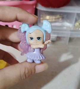 Disney Daisy Duck Princess Figure
