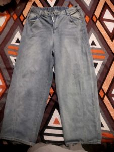 Light Wash Wide Leg Jeans