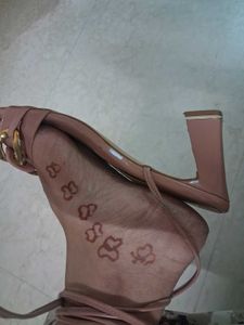 Stylish Strappy Chain Heels