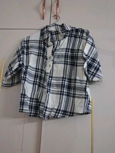Classic Plaid Button-Up Shirt