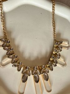 Newyork&amp;Co Floral Stone Neckpiece