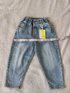 Unisex Cute Light Wash Denim boyfriend Jeans