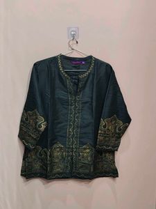 Elegant Dark Green Embroidered Kurta