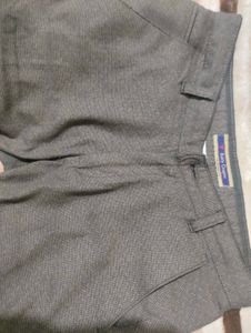 Stylish Brown Patterned Trousers SIZE 30