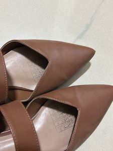 Stylish Brown Pointed Toe Slingback Flats