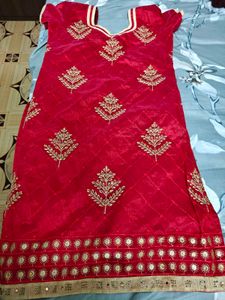 Elegant Red Embroidered Kurta Set
