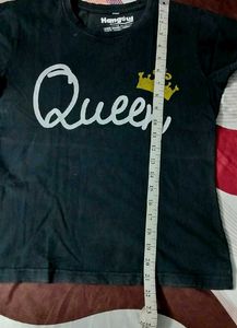 QUEEN CROWN GRAPHIC TEE