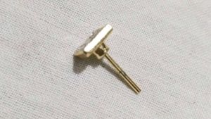 Elegant Gold Stud Earring