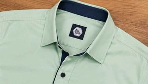 Light Green Men's Button-Up Shirt