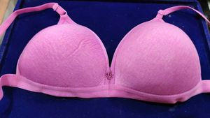 Comfortable Pink Bra one hook br