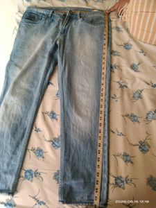 Men's Light Wash Slim Fit Jeans
