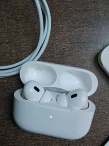 Apple AirPods Pro (2nd Gen)