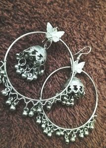 Assorted Women's Jewelry Set