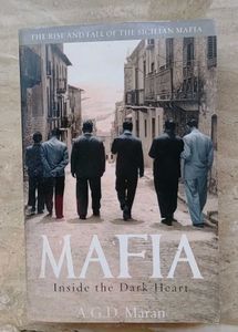 Mafia: Inside the Dark Heart Book