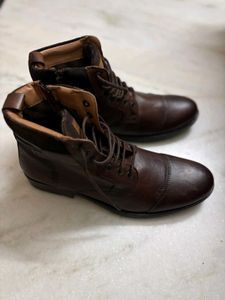 🆕Red Tape Leather Ankle Length Boots for Men