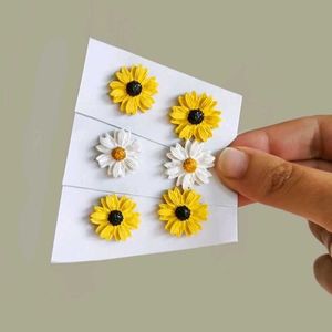 Minimal Sunflower & Daisy Stud Earrings