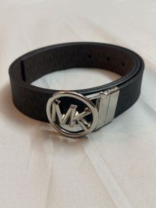 Auth Michael Kors Reversible Logo Belt