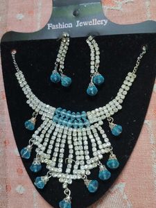 Necklace With Stone and Beads Work