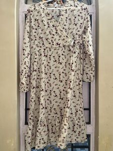 Chic Floral Wrap Dress