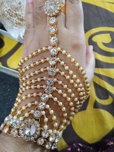 Kundan And Pearl Bracelet