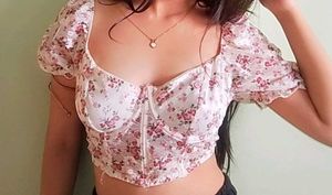 floral heart neck top