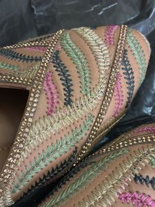 Embroidered Jutti Flats
