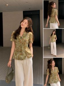Chic Abstract Print Blazer