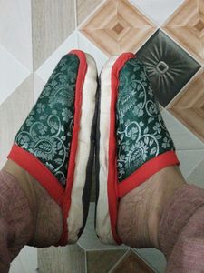 Embroidered Ethnic Footwear